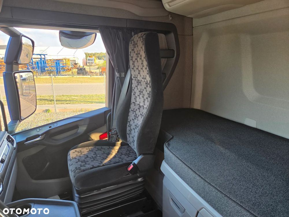 Scania S450/ 2021r/ BAKI 1200L/ STANDARD / ZŁOTY KONTRAKT/ KLIMA POSTOJOWA/ LEDY/ SERWIS NIEMCY/ TACHOGRAF SMART 2 - GEN2 V2 - 18