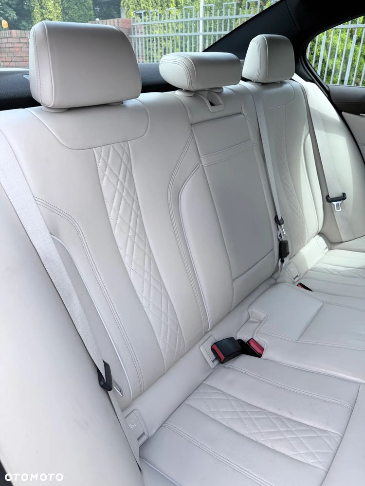 BMW Seria 5 530i xDrive Luxury Line - 21