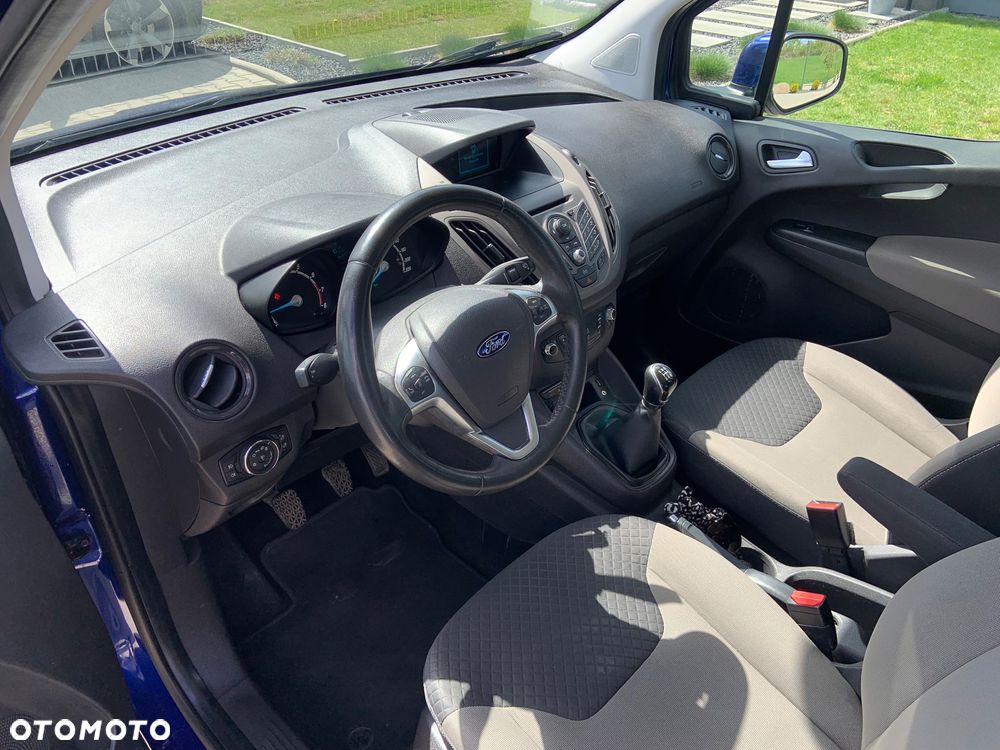 Ford Tourneo Courier 1.0 EcoBoost Ambiente - 11