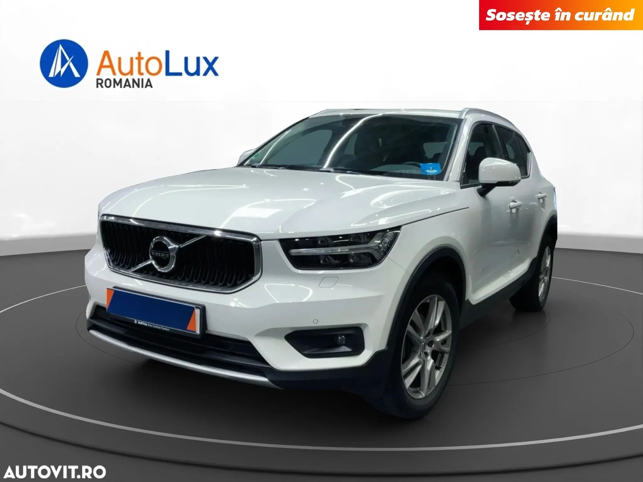 Volvo XC 40 T3 AT8 Momentum - 1