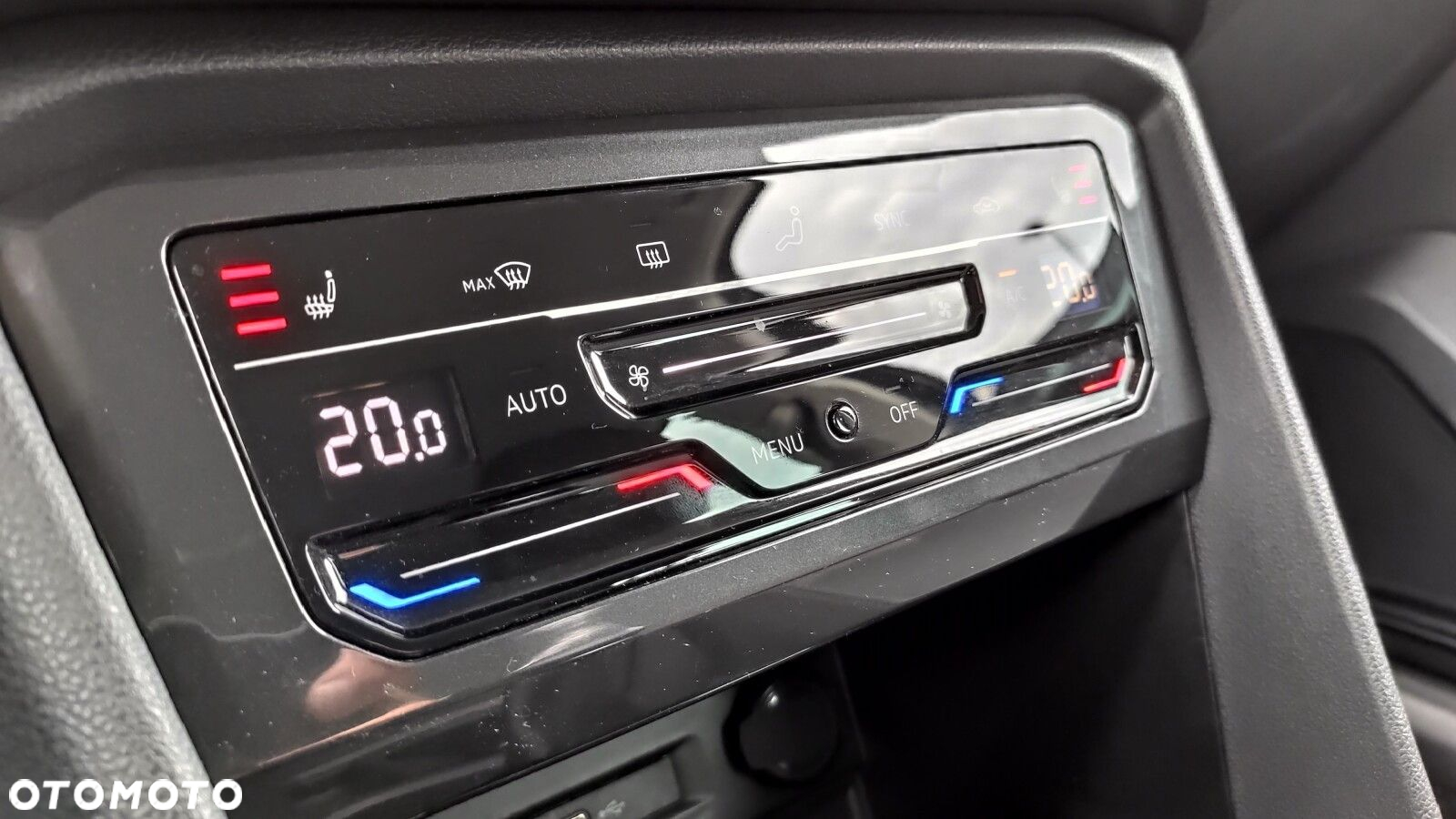 Volkswagen Tiguan - 27