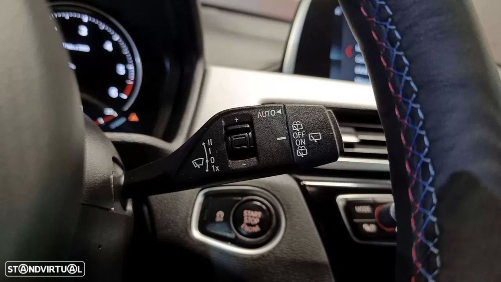 BMW X1 18 d sDrive Auto Pack M - 32