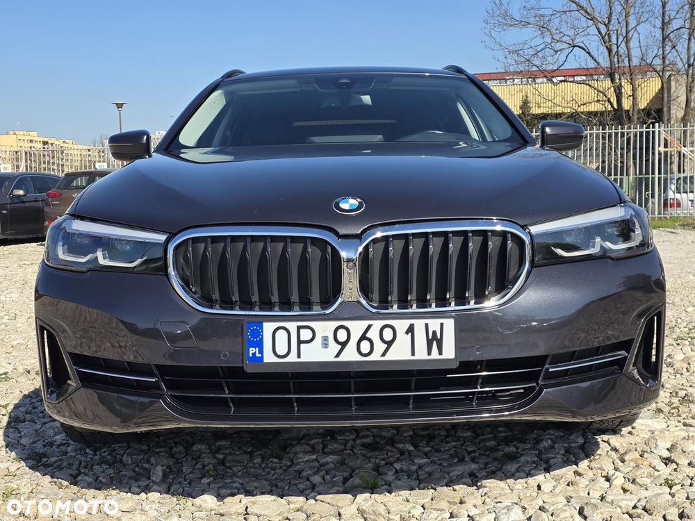 BMW Seria 5 520d xDrive - 4