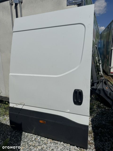 Drzwi boczne przesuwne Iveco Daily 2014-2025r białe - 1