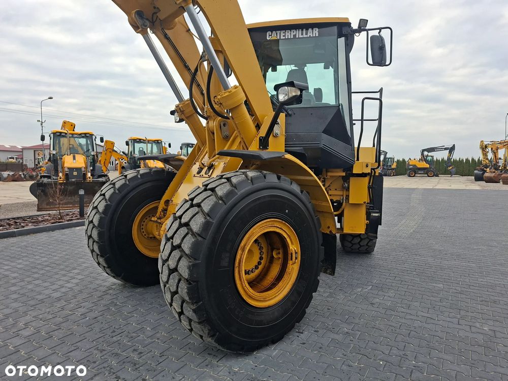 Caterpillar CAT 962H Rok 2010 - 13