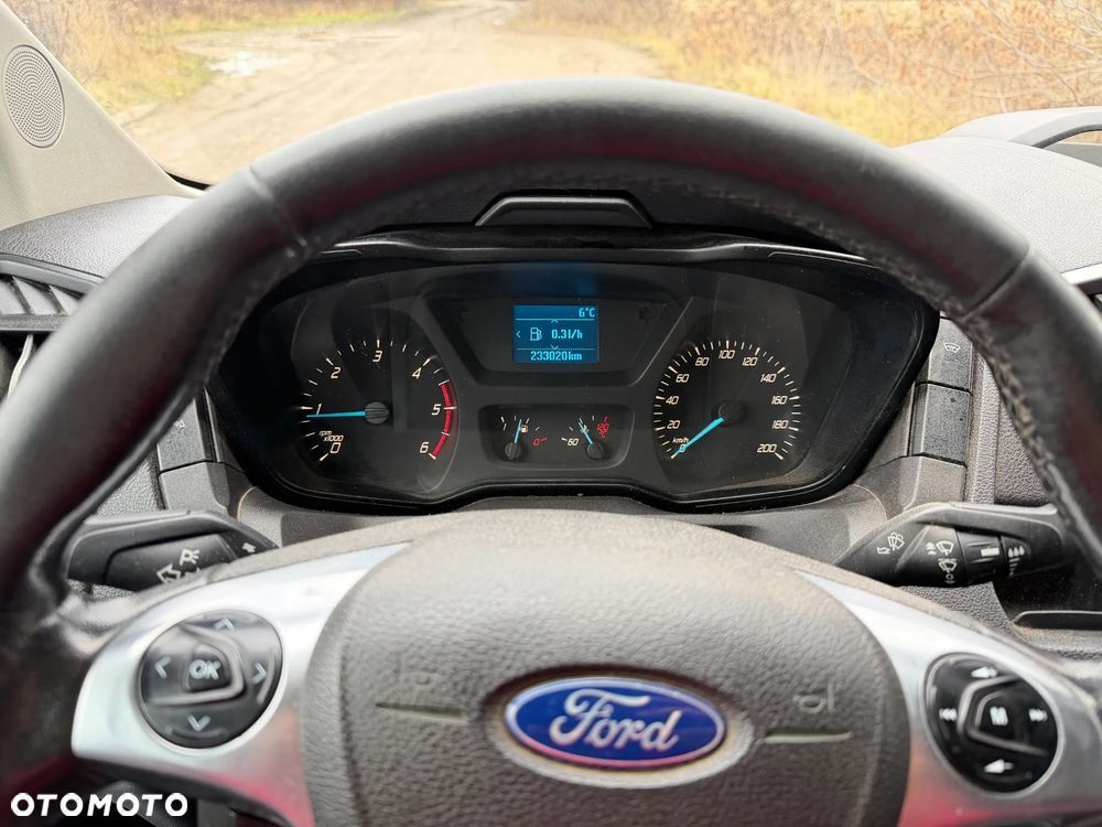 Ford Transit - 8