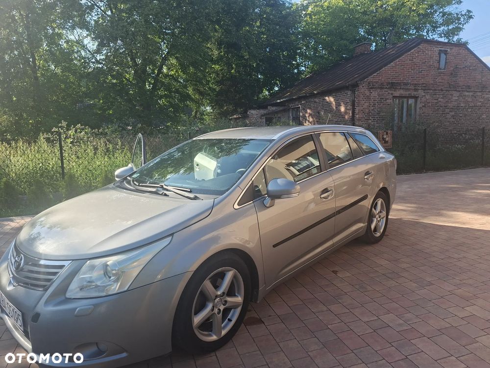 Toyota Avensis 2.0 D-4D Premium - 12
