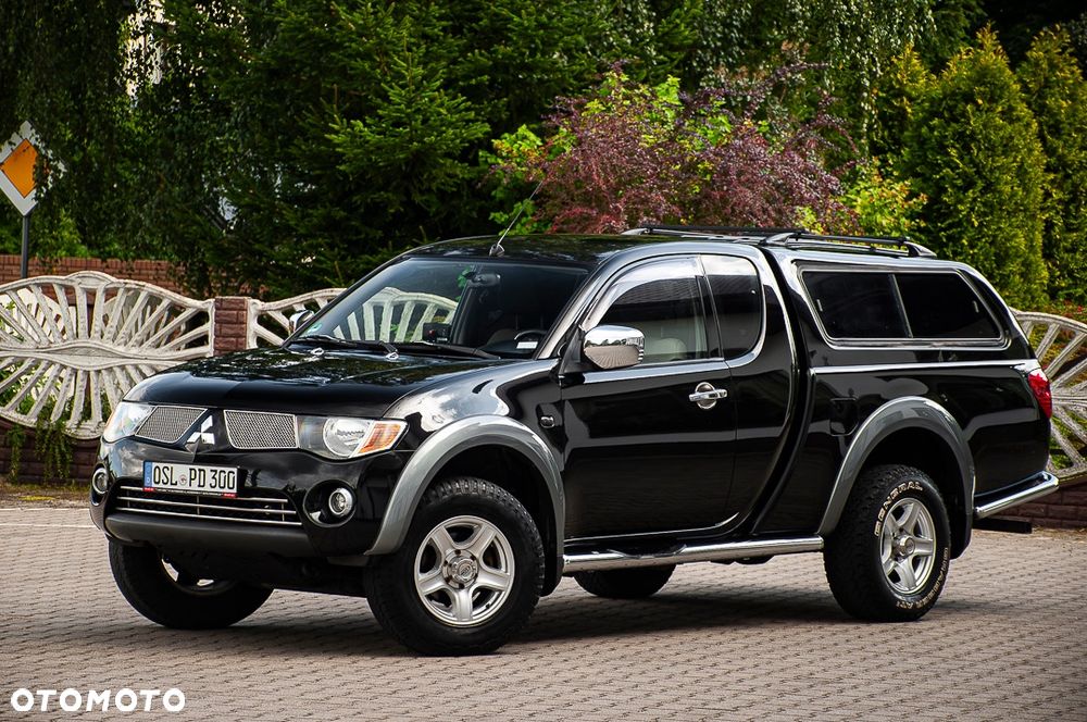 Mitsubishi L200 Pick Up 4x4 Intense Club Cab - 34