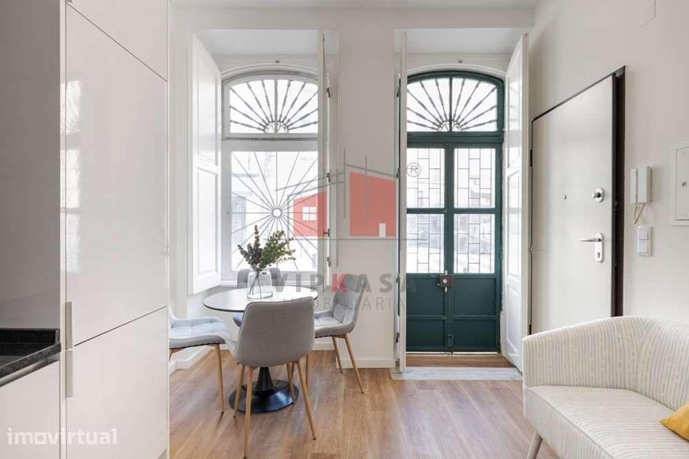 Apartamento T2 com logradouro - Grande imagem: 2/9