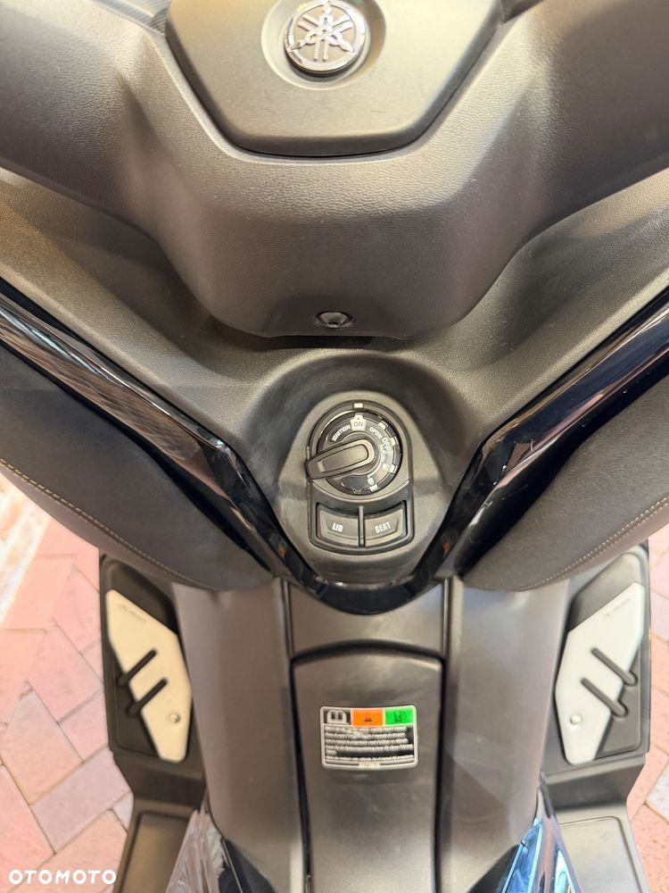 Yamaha X-max - 20