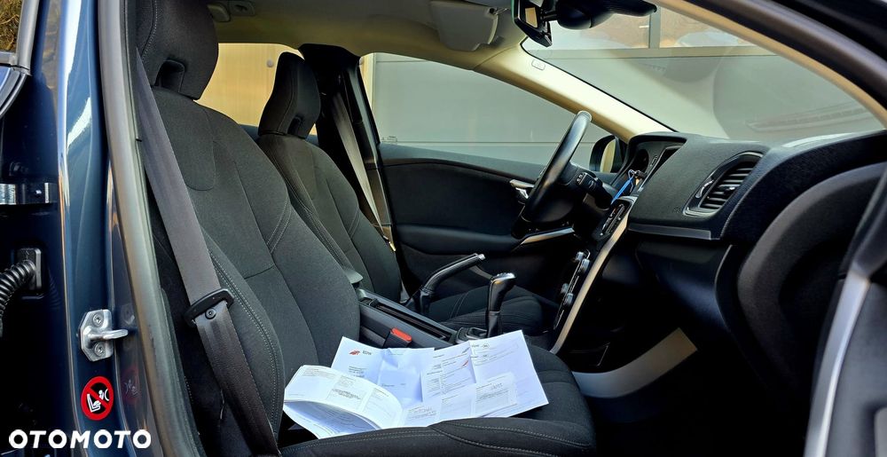 Volvo V40 D2 Kinetic - 11