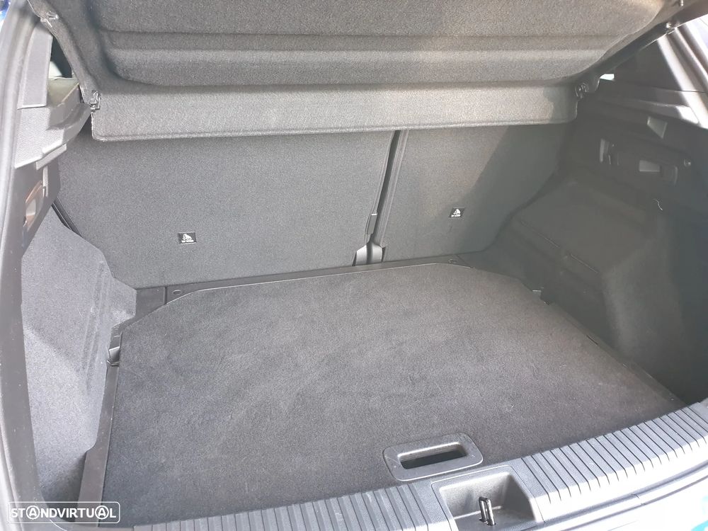 Renault Austral 1.2 E-Tech Iconic Espirit - 10