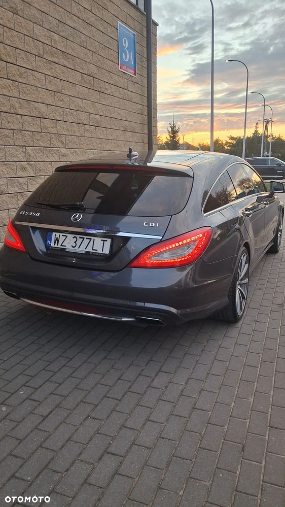Mercedes-Benz CLS - 21