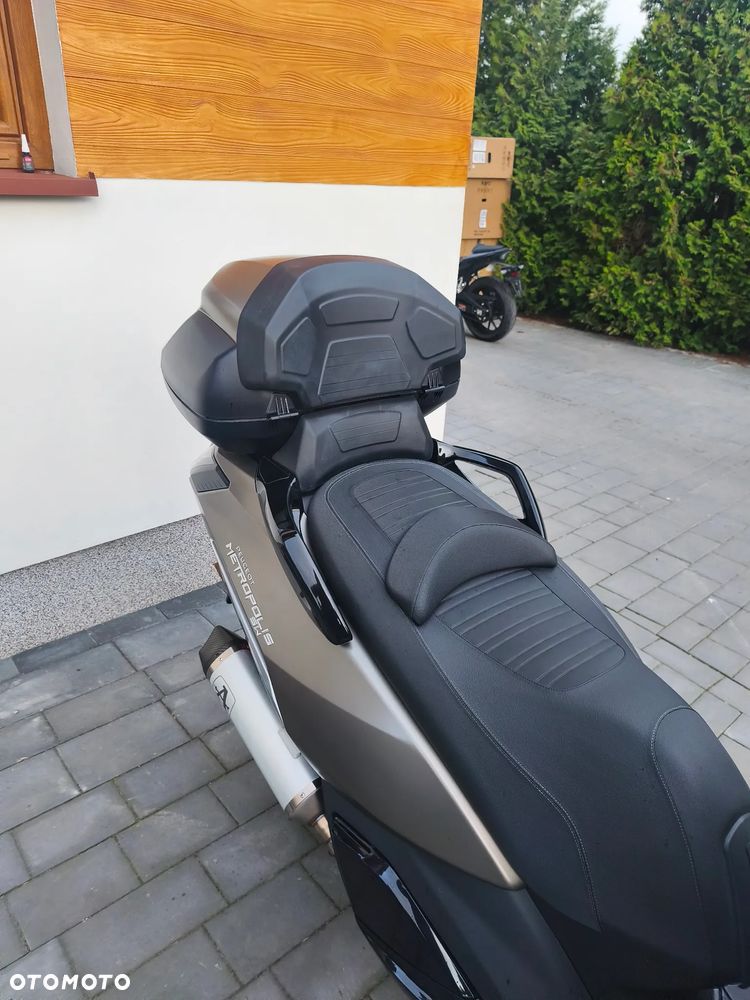 Peugeot Metropolis - 14