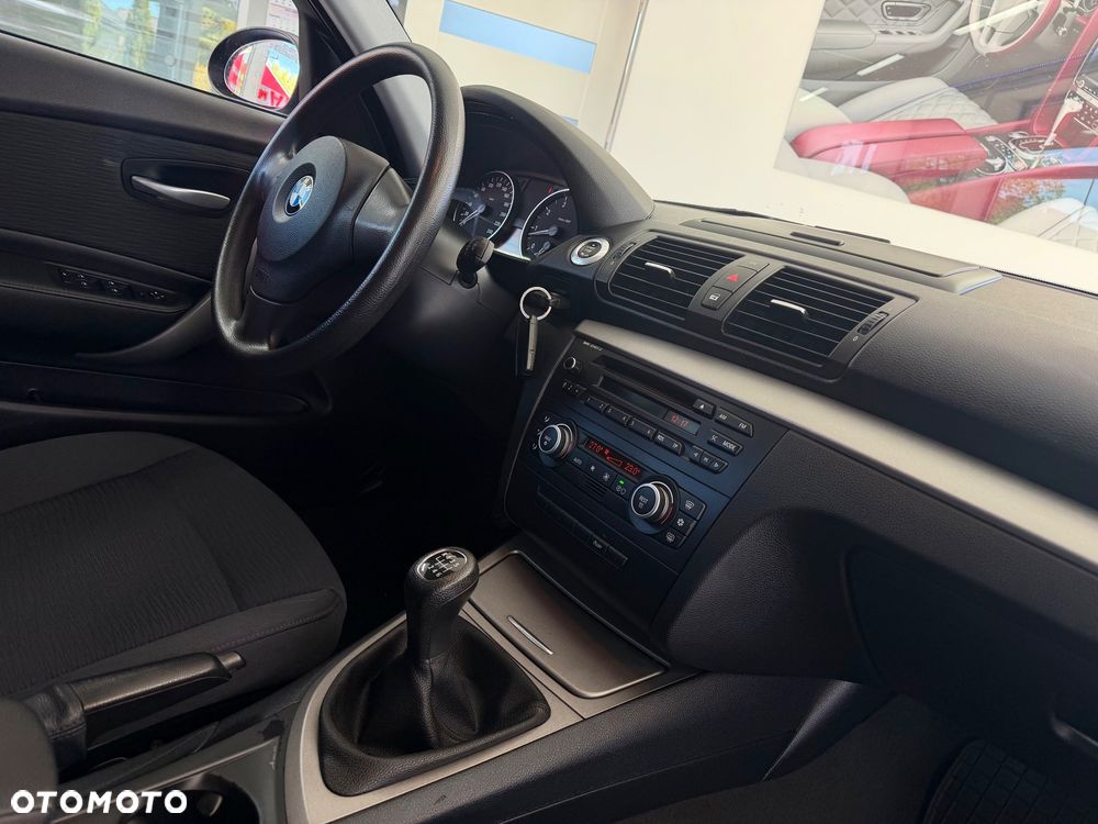 BMW Seria 1 - 11