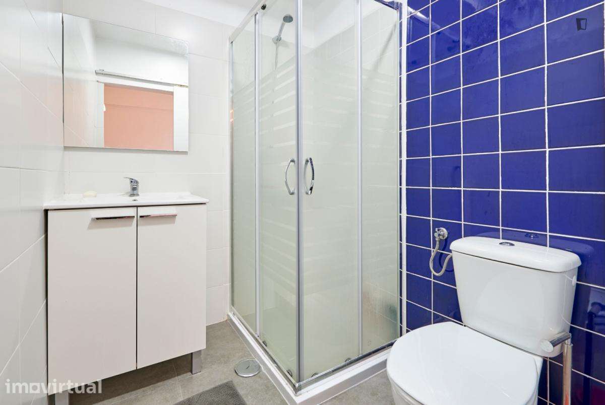 Quarto - localizado em Saldanha Lisbon - Grande imagem: 2/31