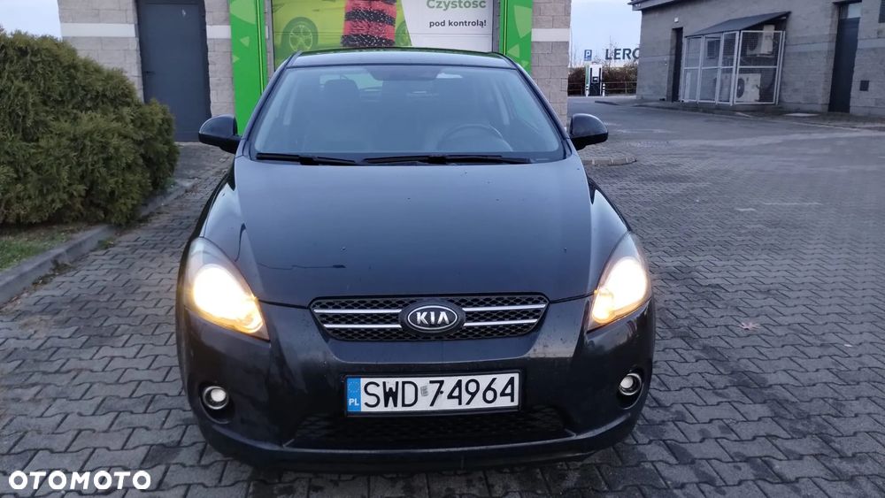 Kia Ceed 2.0 crdi Optimum - 2