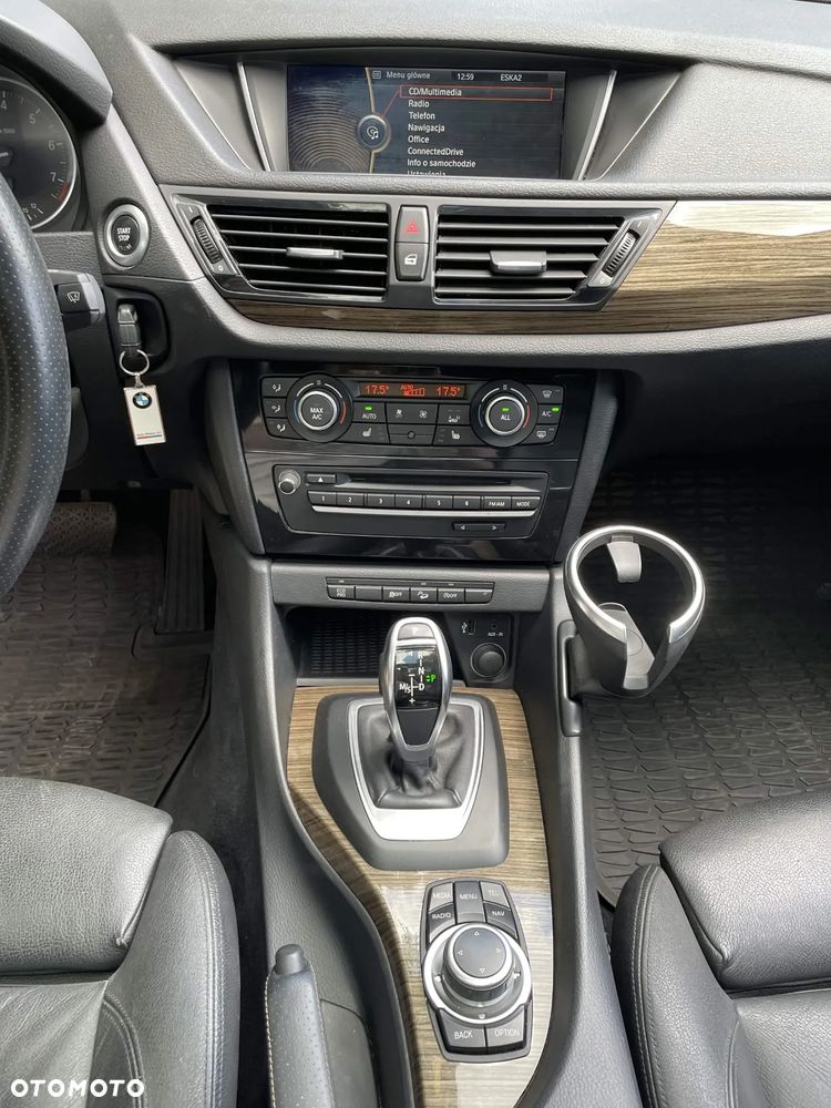BMW X1 xDrive28i - 16