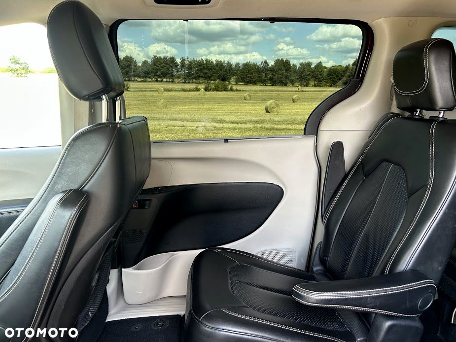 Chrysler Voyager - 22