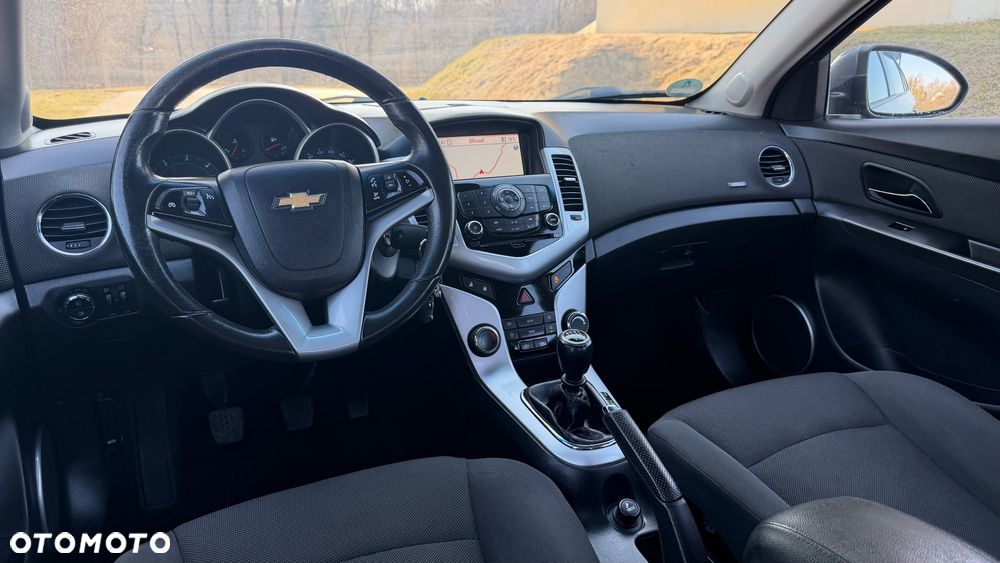 Chevrolet Cruze 1.7 LT - 18