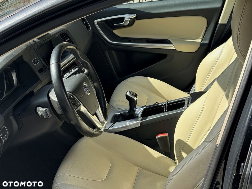 Volvo V60 D4 Drive-E Summum - 8