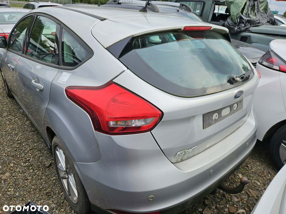 Ford Focus 1.5 TDCi DPF Start-Stopp-System Titanium - 5