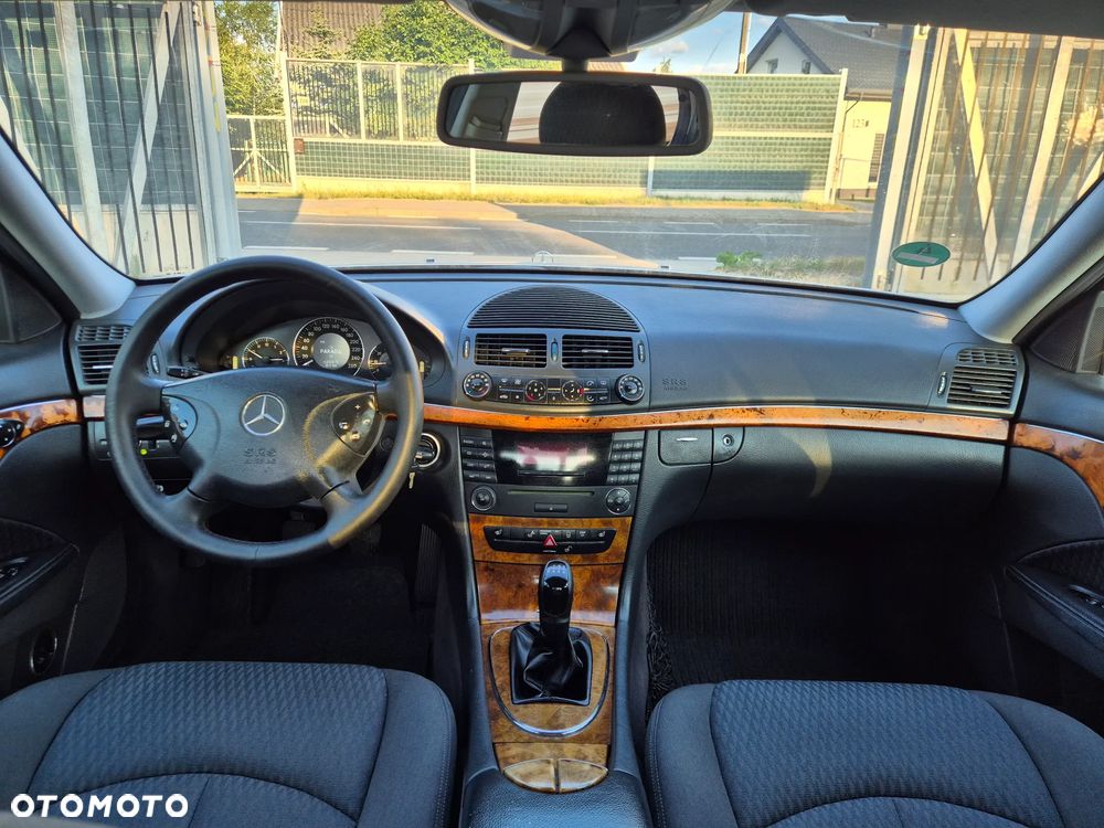 Mercedes-Benz Klasa E 200 Kompressor Elegance Sport Edition - 6