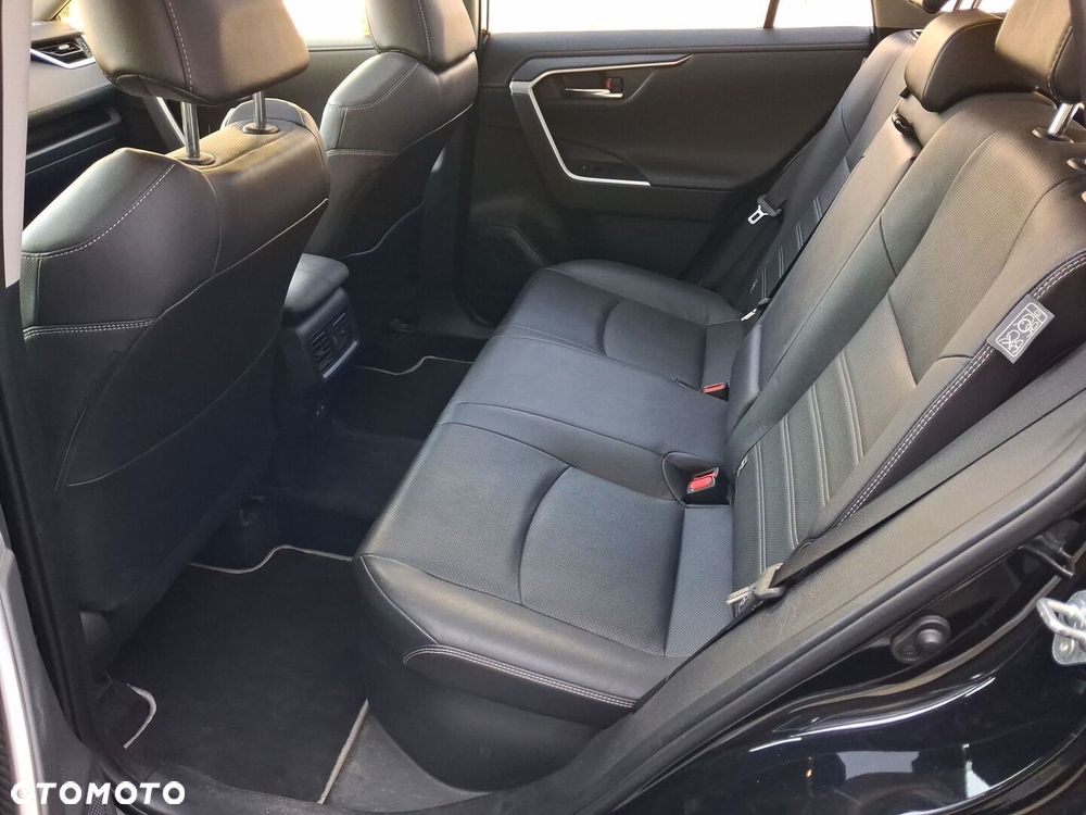 Toyota RAV4 - 16