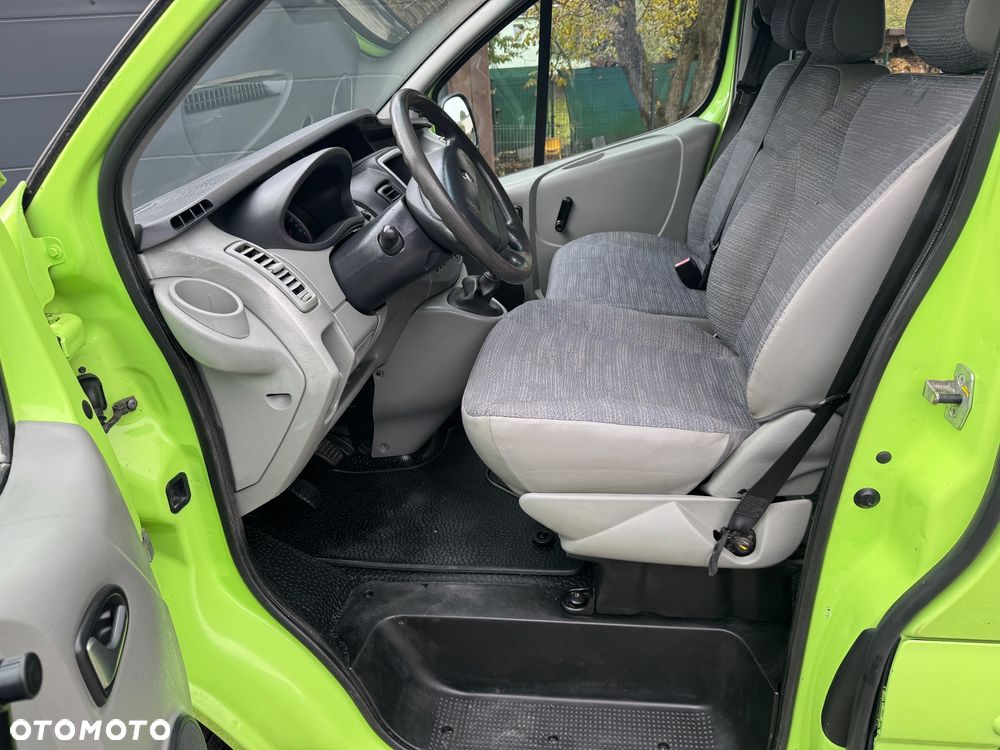 Renault Trafic - 10