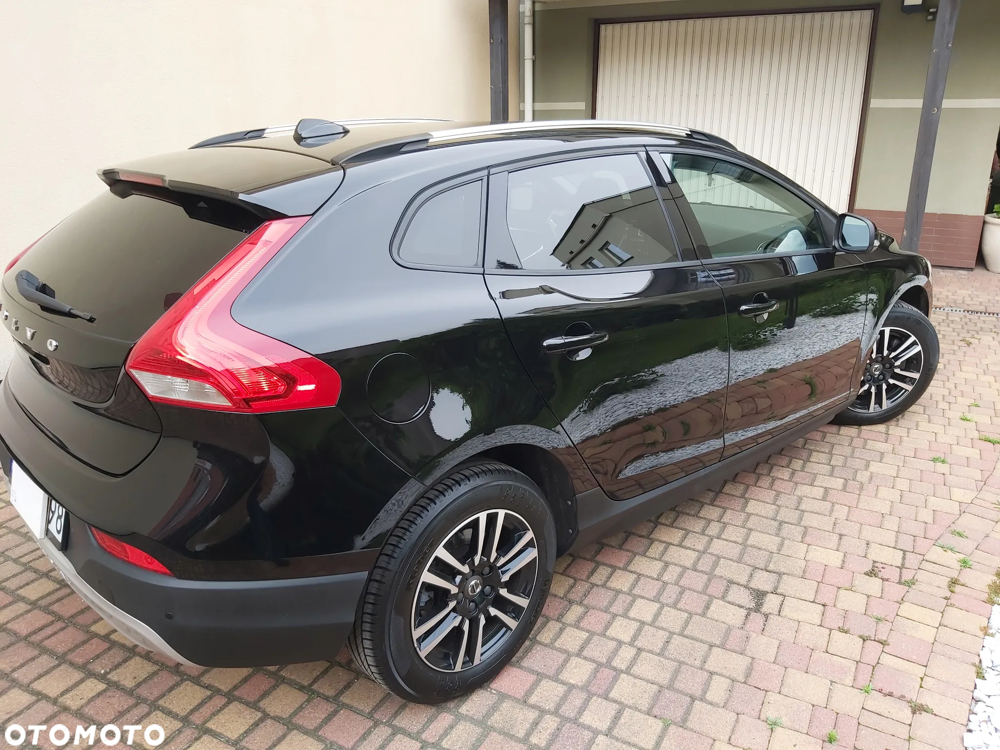 Volvo V40 D2 - 10