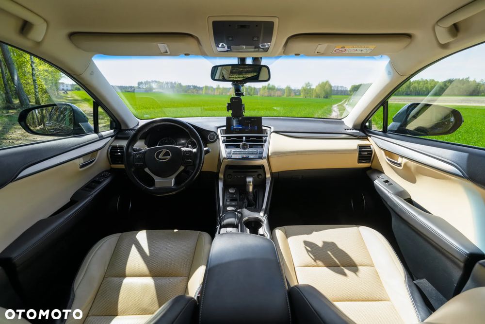 Lexus NX 300 Elegance 2WD - 2