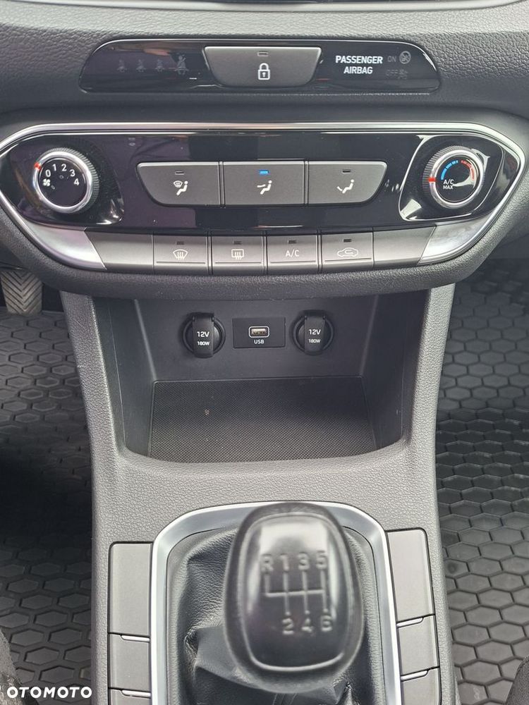 Hyundai i30 - 26