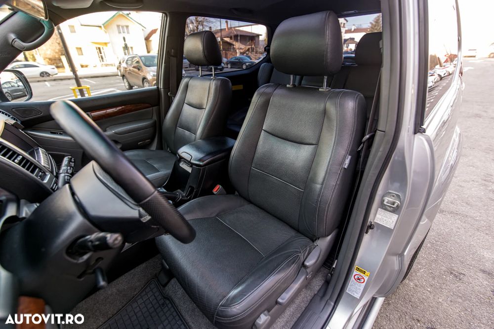 Toyota Land Cruiser - 29