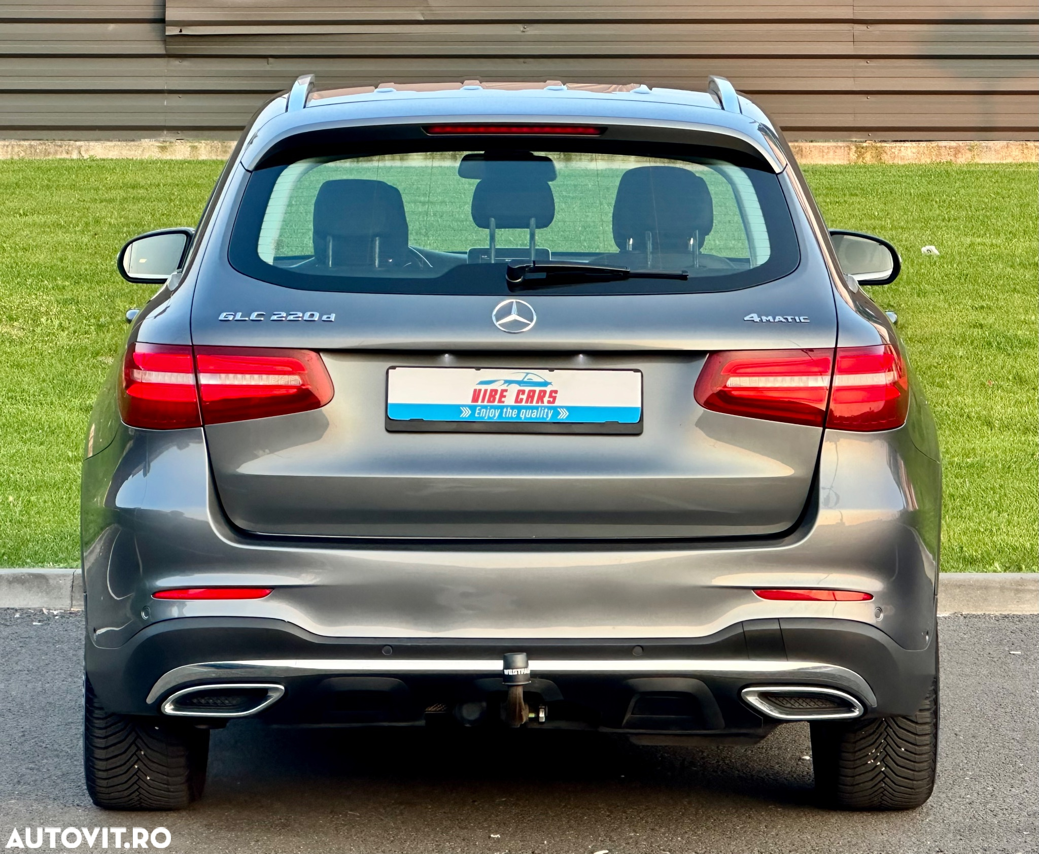 Mercedes-Benz GLC 220 d 4Matic 9G-TRONIC AMG Line - 13