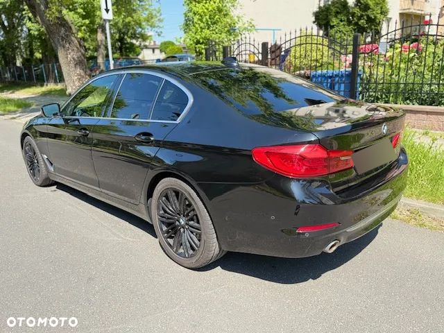 BMW Seria 5 520d xDrive - 5