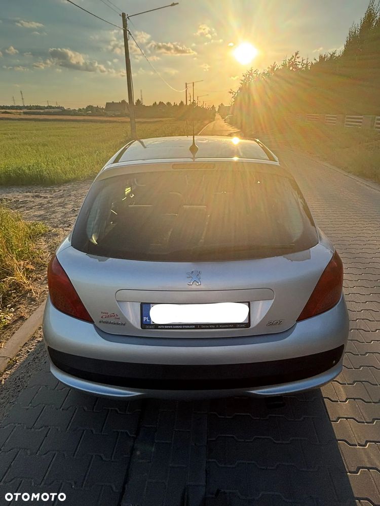 Peugeot 207 1.6 HDi 16V U Move - 5