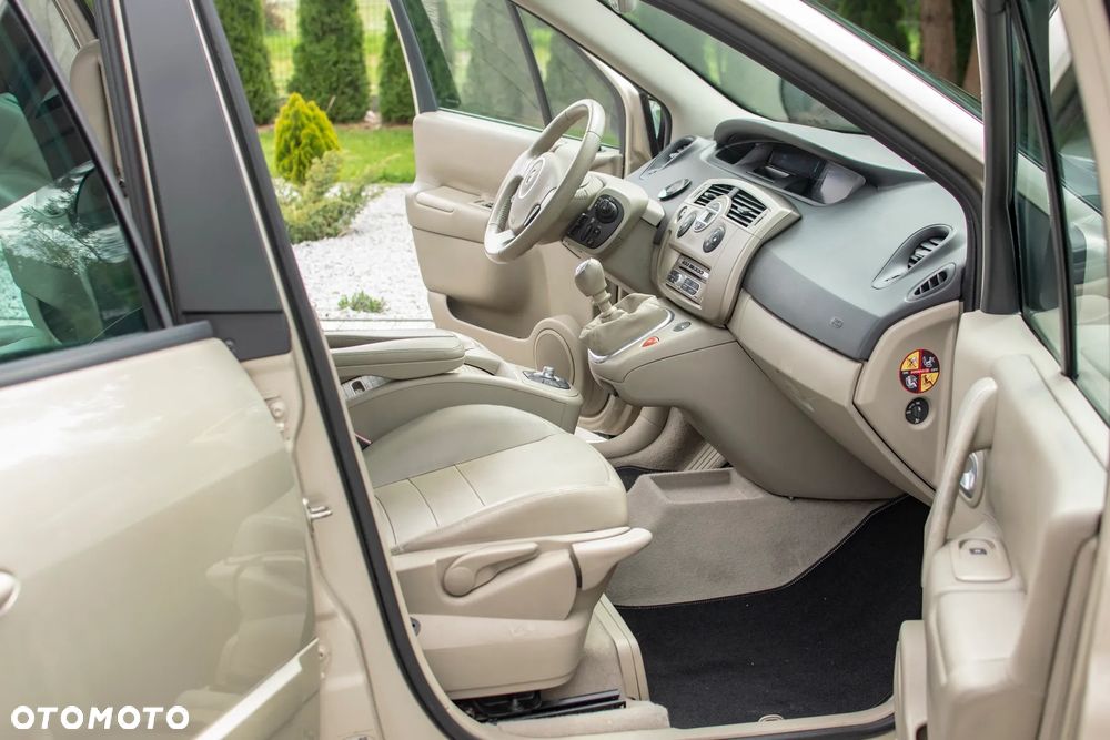 Renault Grand Scenic Gr 2.0T Exception - 40