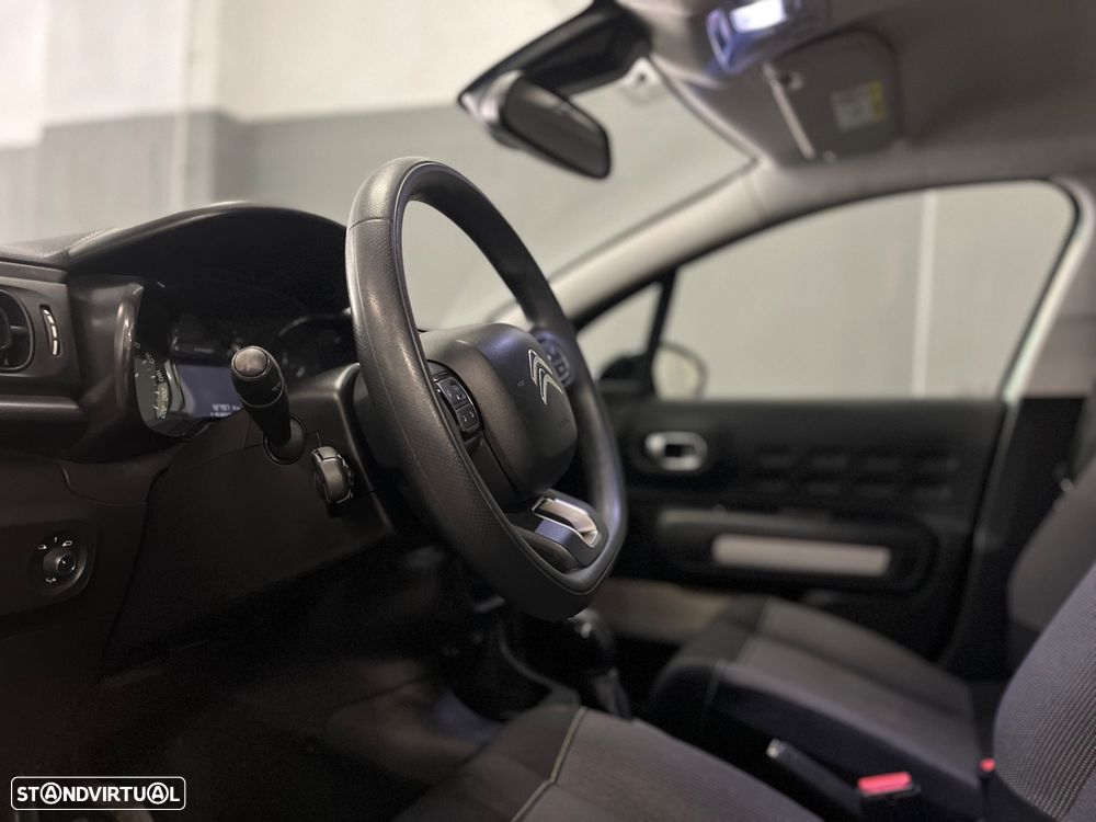 Citroën C3 1.2 PureTech Shine - 17