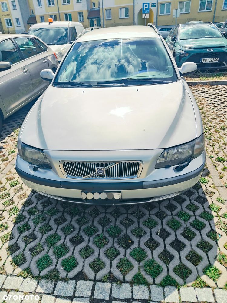 Volvo V70 - 1