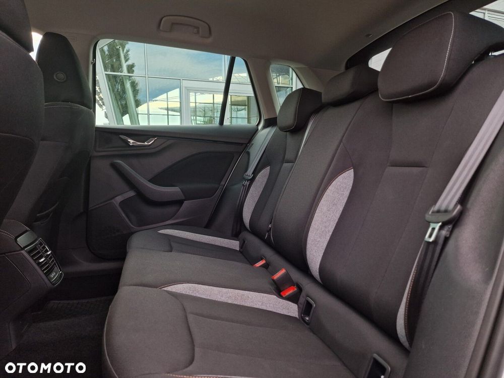 Skoda Kamiq 1.0 TSI Selection DSG - 13