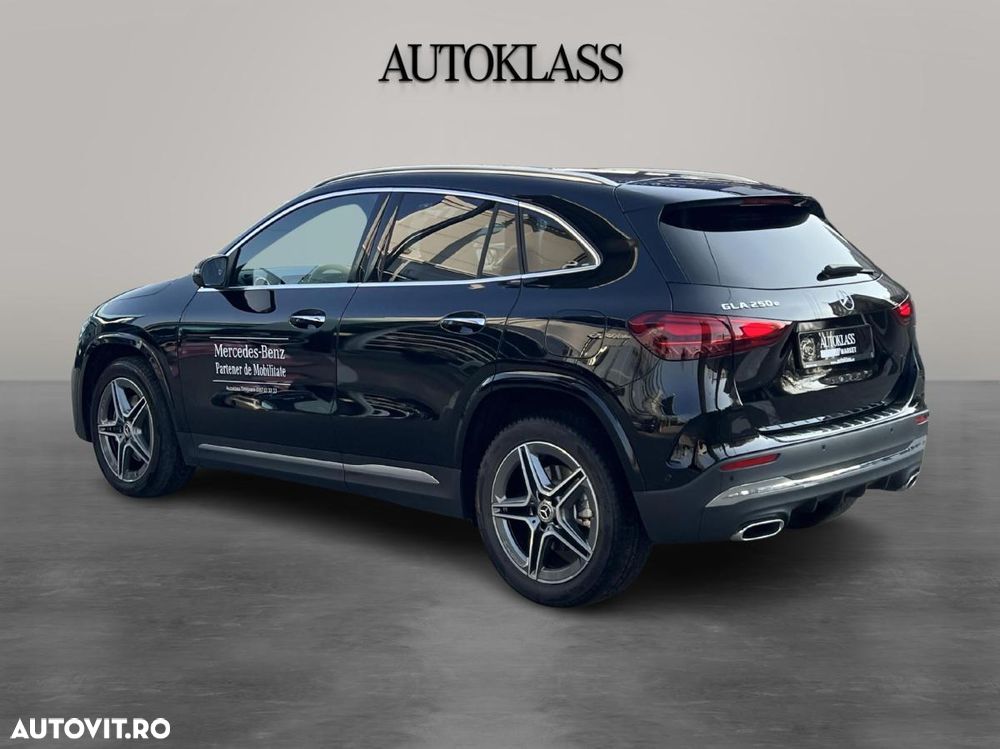 Mercedes-Benz GLA 250 e - 3