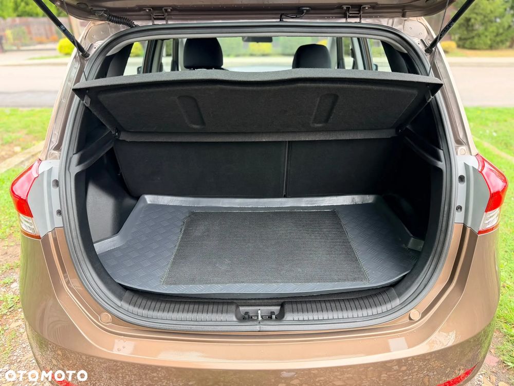 Hyundai ix20 1.4 Classic + - 21