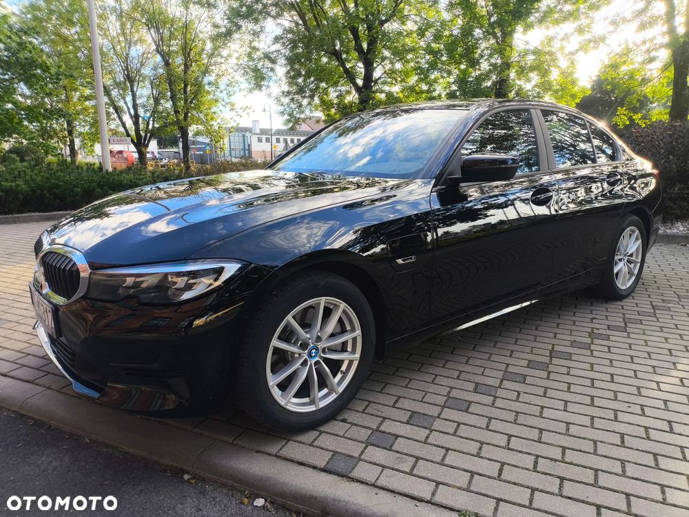 BMW Seria 3 320e - 4