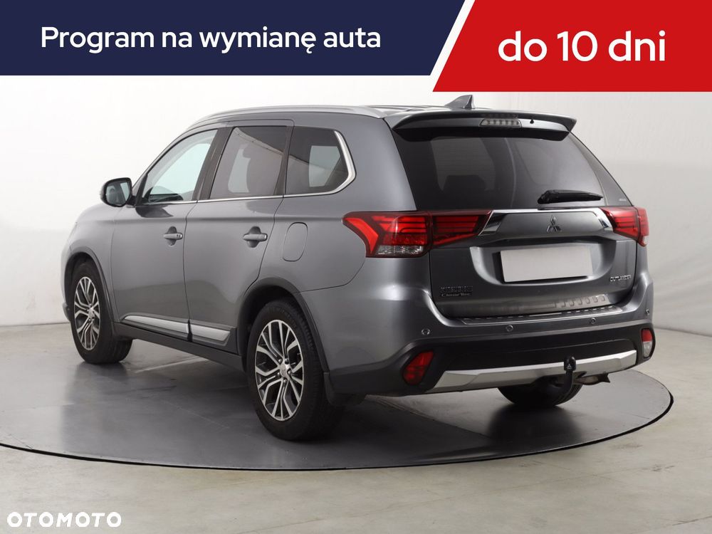 Mitsubishi Outlander - 6