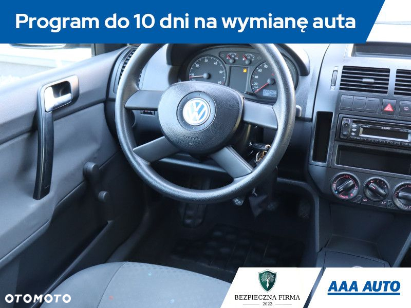 Volkswagen Polo - 8