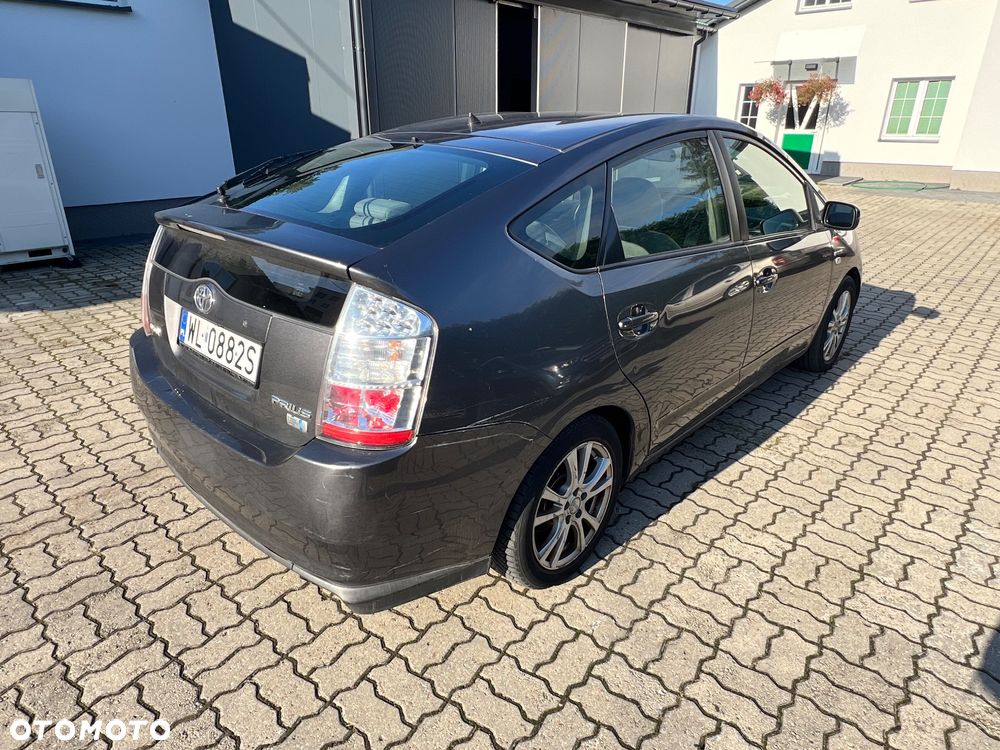 Toyota Prius 1.5 VVT-i Prestige - 6