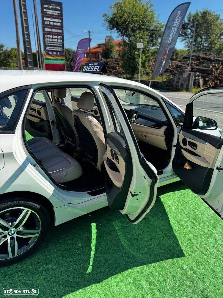 BMW 216 Active Tourer d Line Sport - 29