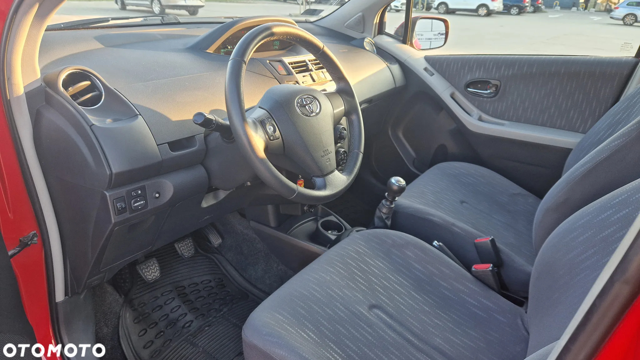 Toyota Yaris - 9