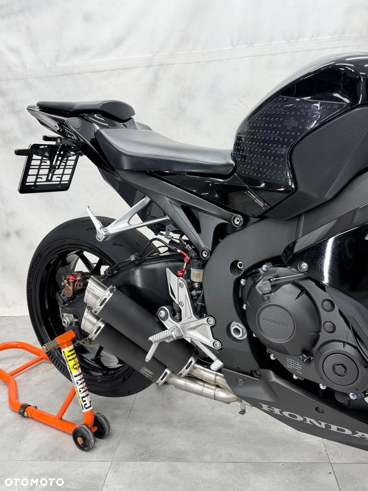 Honda CBR - 18