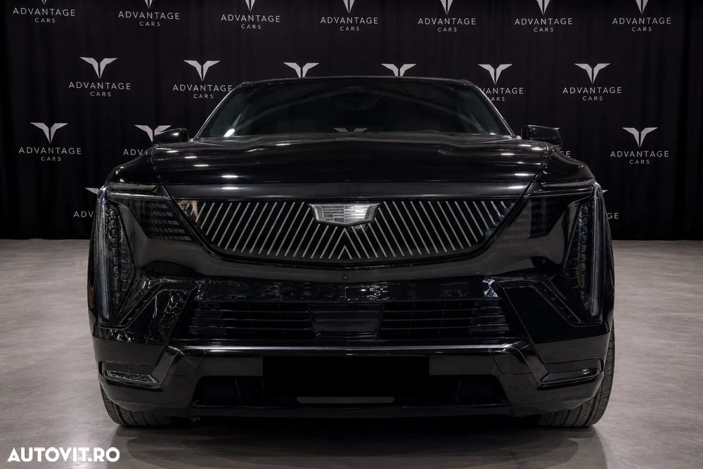 Cadillac Escalade - 3